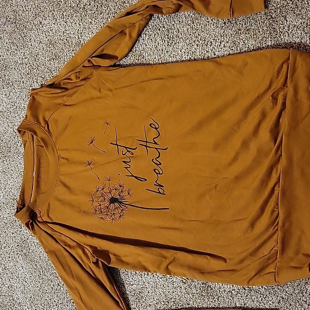 Mustard sweatshirt